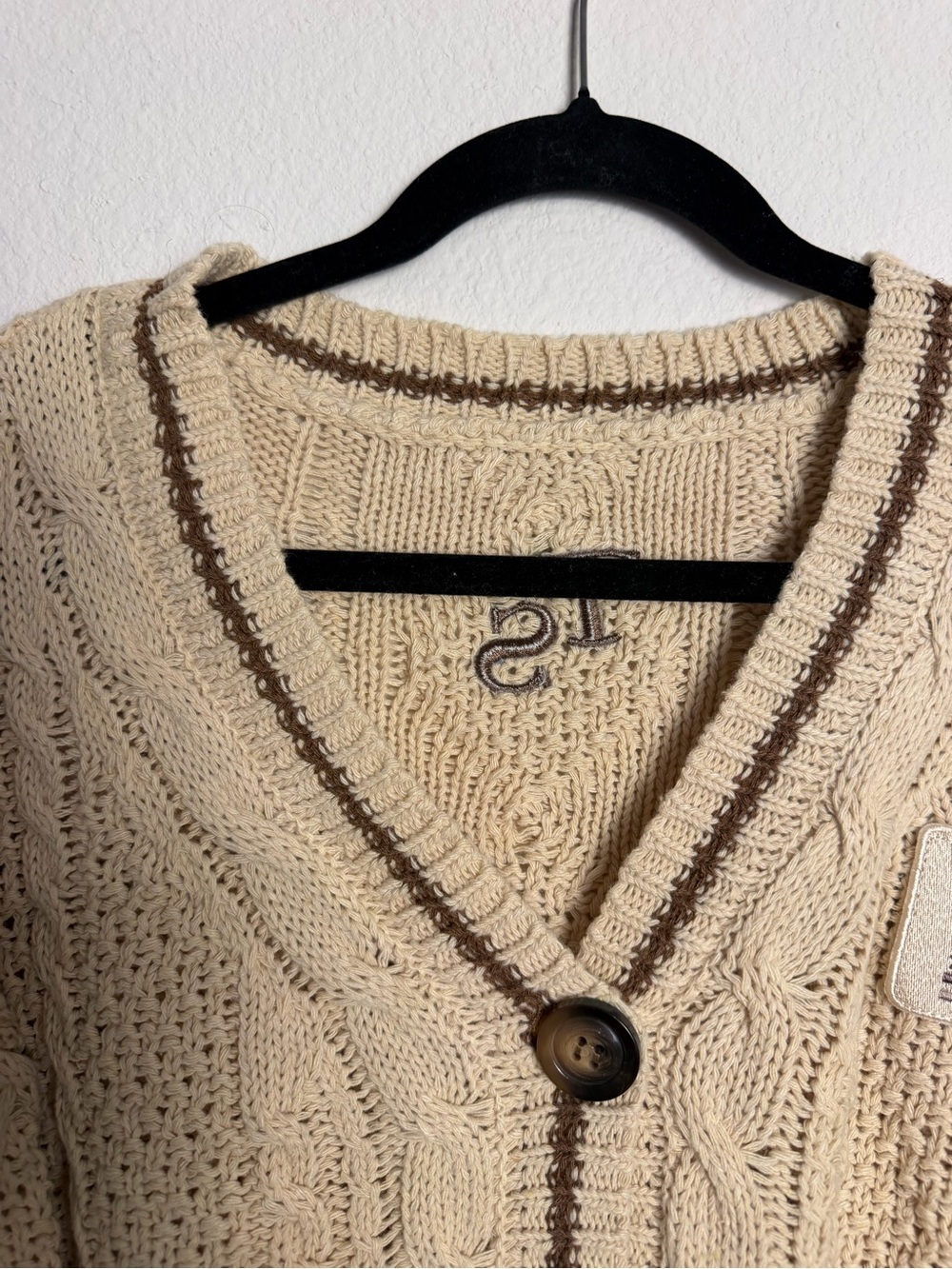 Taylor swift TayCoolla cardigan sweater tan Medium/ Large NEW WITH TAG - Picture 5 of 8